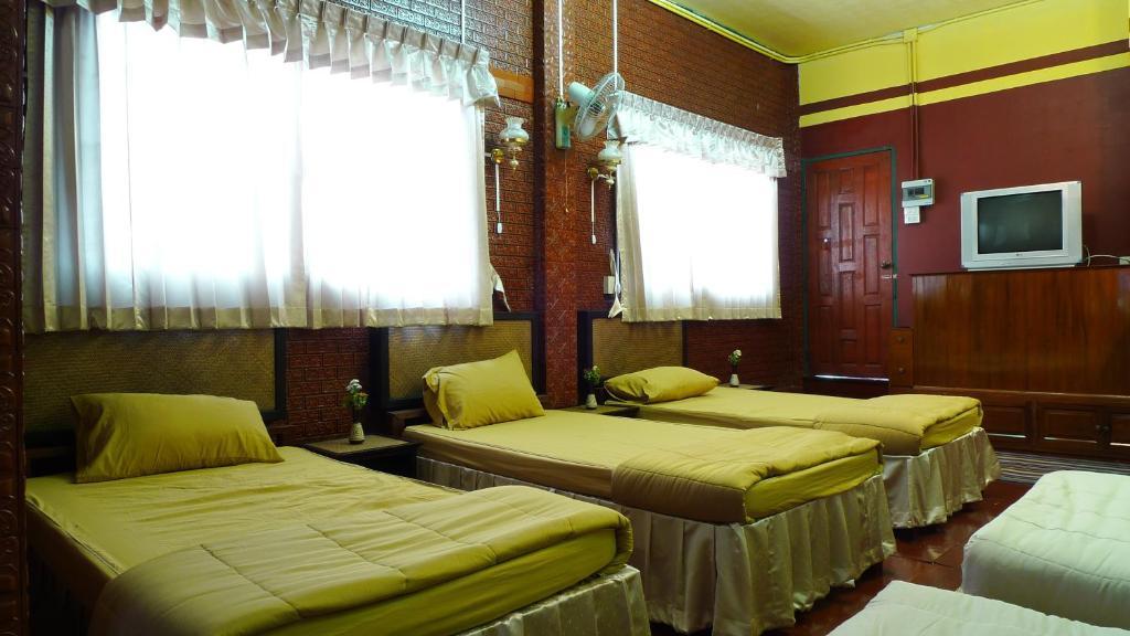 Baan Kaewta Hotel Chiang Mai Room photo